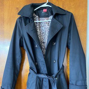 Black trench coat with belt from Paris - s. Small